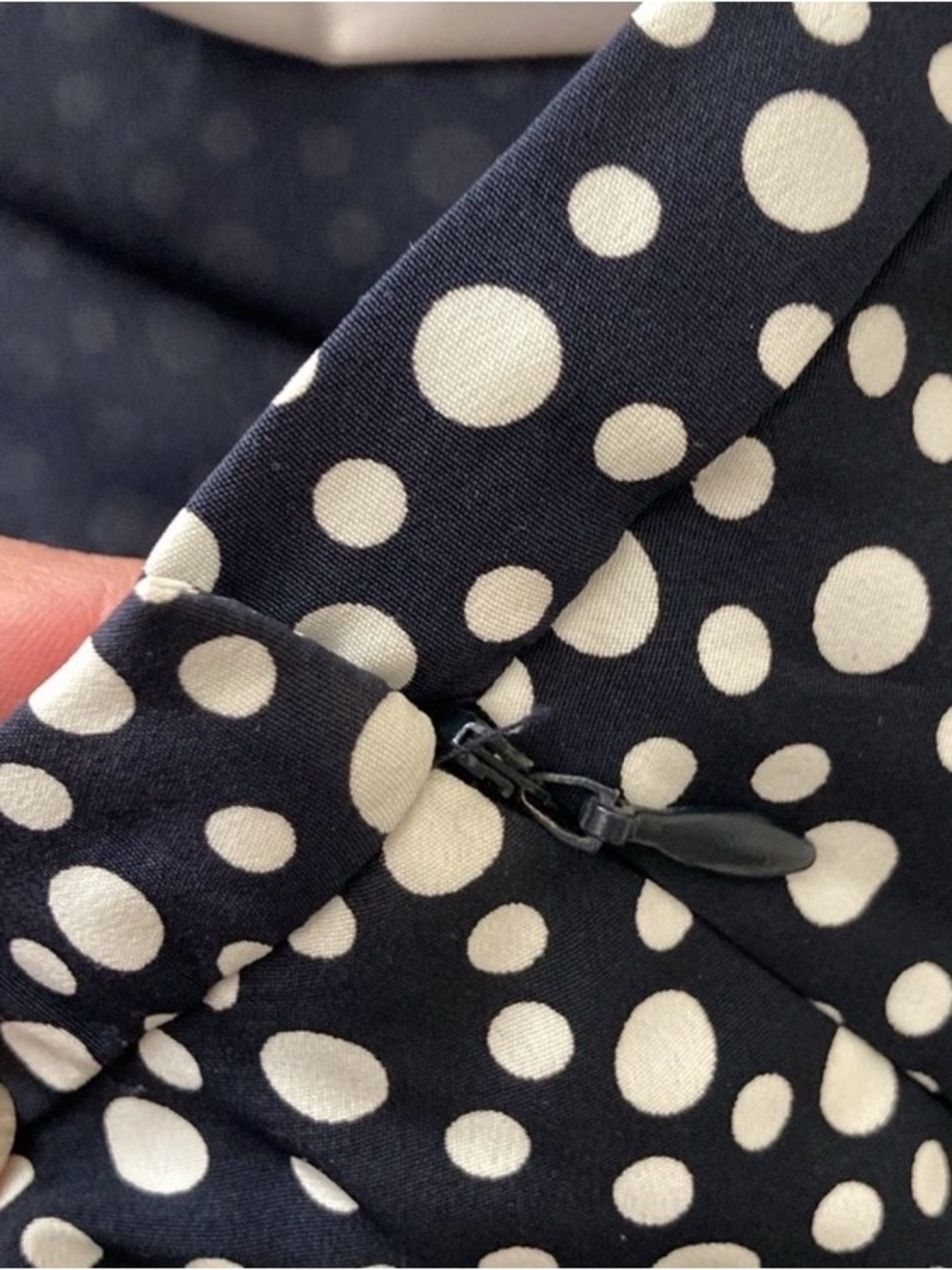 Liz Claiborne Polka Dot Maxi Skirt in Black and White, Women’s Size 10 - Picture 9 of 9